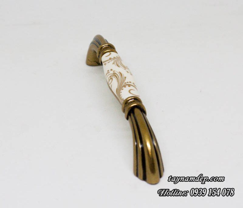 Tay-Nam-Tu-Go-MH069 (1)